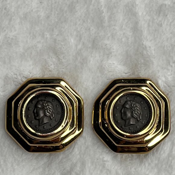 Vintage Coin-Inspired Gold-Tone Clip-On Earrings - Picture 3 of 5